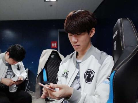 VCS公布冬季赛最佳阵容：CES四人入选一阵