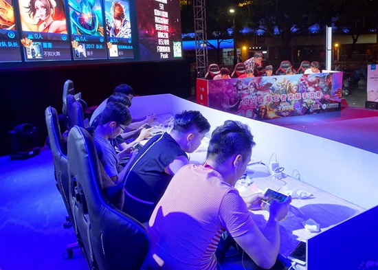 Humanoid 加入了 Team Vitality