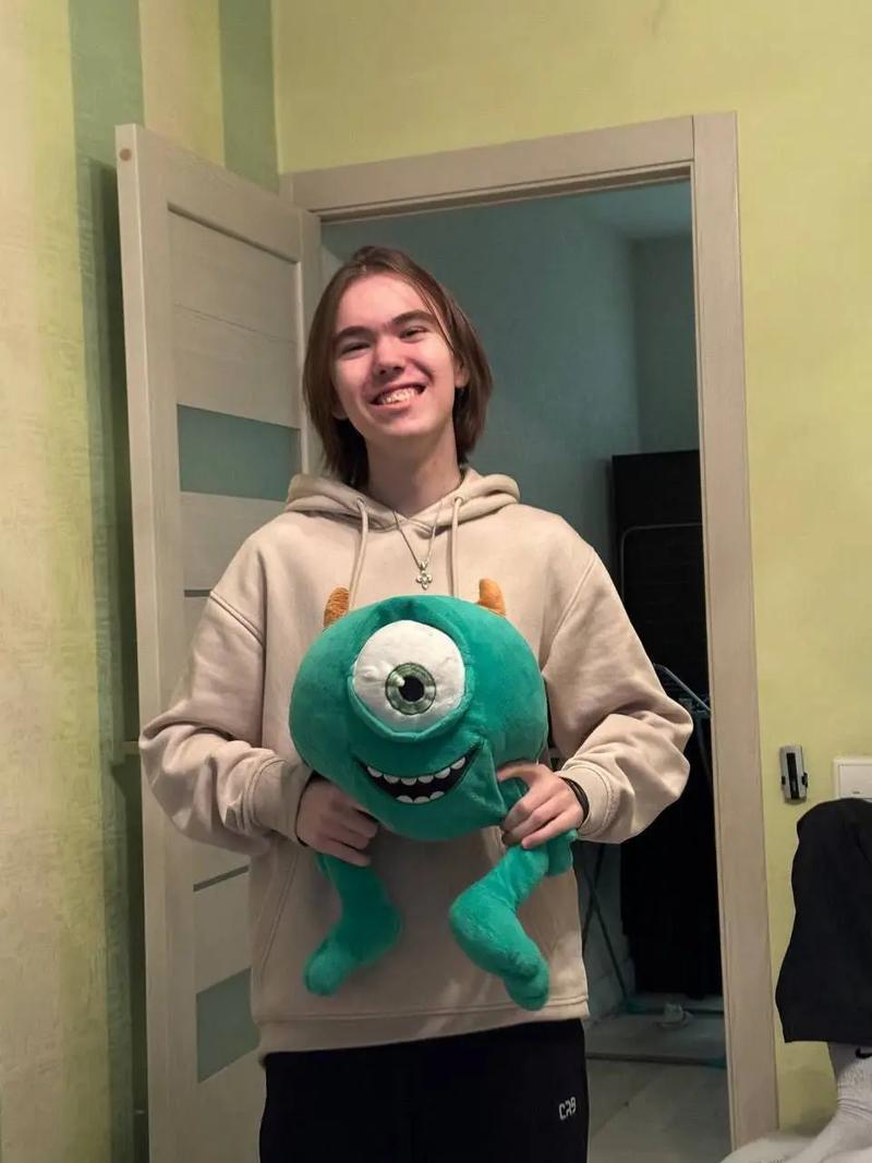 鏖战五局，FPX晋级季后赛下一轮