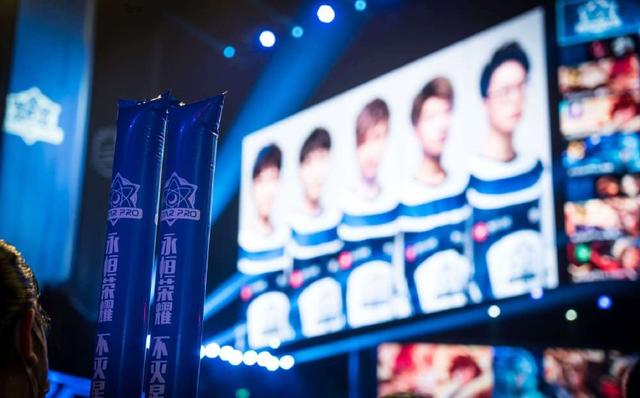 全球先锋赛首日预告的官方公告： Top Esports 将对阵 Hanwha Life Esports ，一场强强对决，争取一个良好的开局