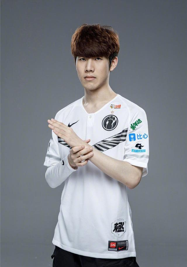 LGD Gaming 教练：无缘季后赛之后就没什么压力吧 大家都相信自己能赢